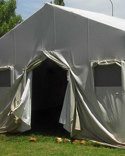 Изготавливаем солдатские палатки в Снежногорске вместимостью <strong>до 70 человек</strong>